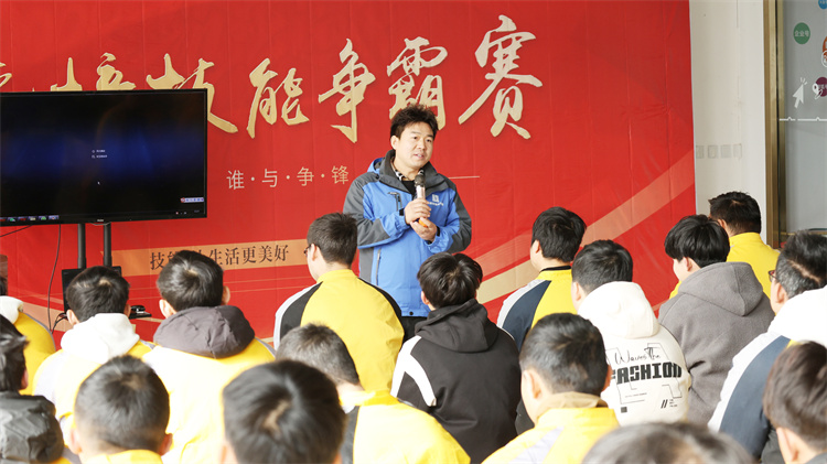 掌握前沿技術，馭見未來 ——連順自動變速箱專修技術總監(jiān)走進西安萬通，共話汽車行業(yè)新未來