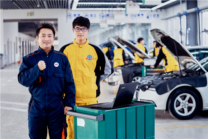 戰(zhàn)疫情——萬(wàn)通汽車教育聯(lián)合央視頻，開啟線上云課堂