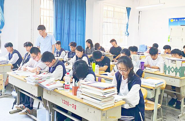 初中畢業學什么專業前景好？學歷制專業推薦，就業市場前景分析