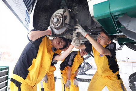 工作難找、工資低、待遇差，打工人的出路在哪里？